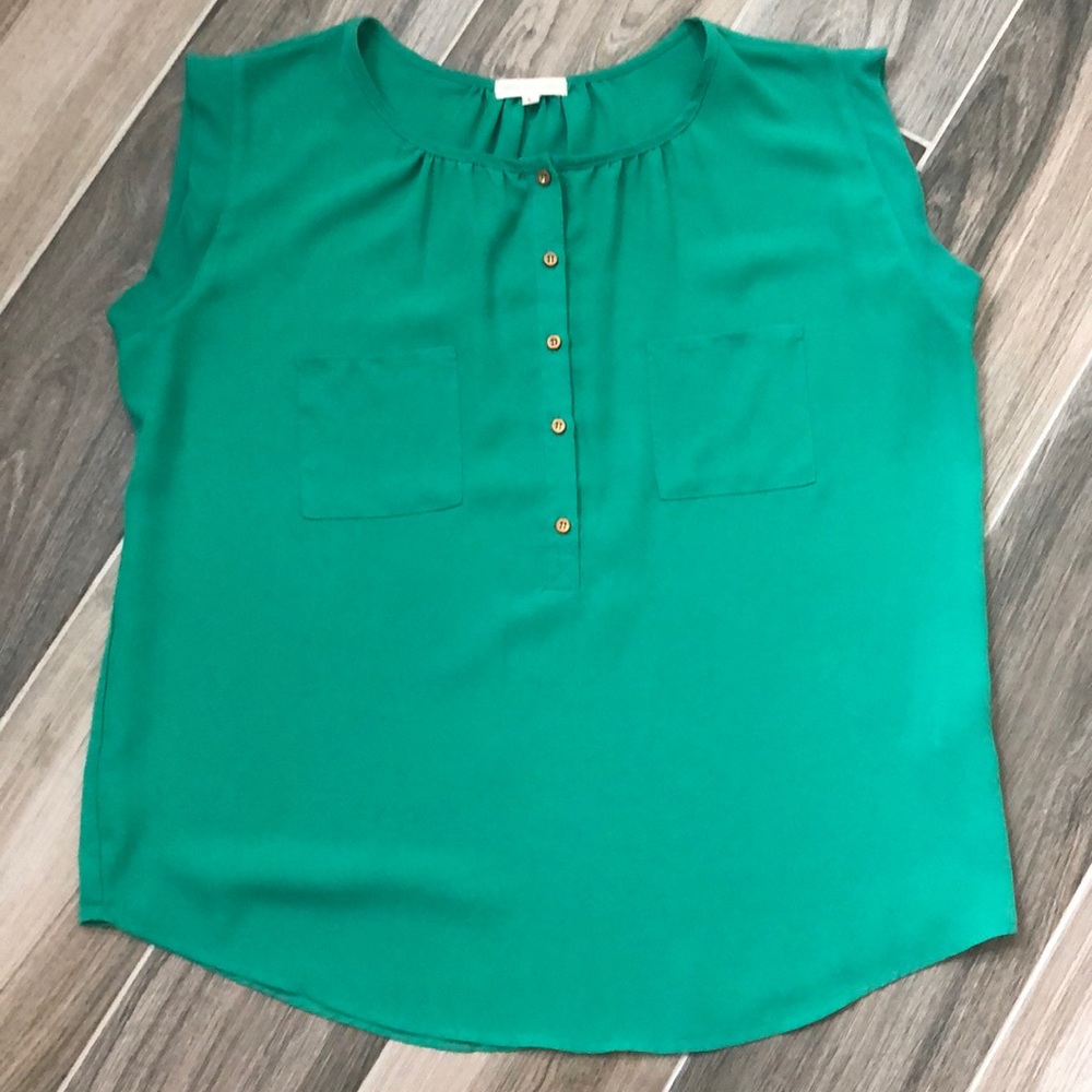 Green Sleeveless Blouse